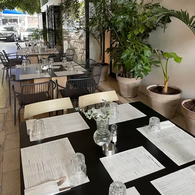 Stoa Urban Kitchen restaurant