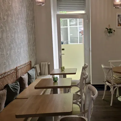 VeganBackyard restaurant