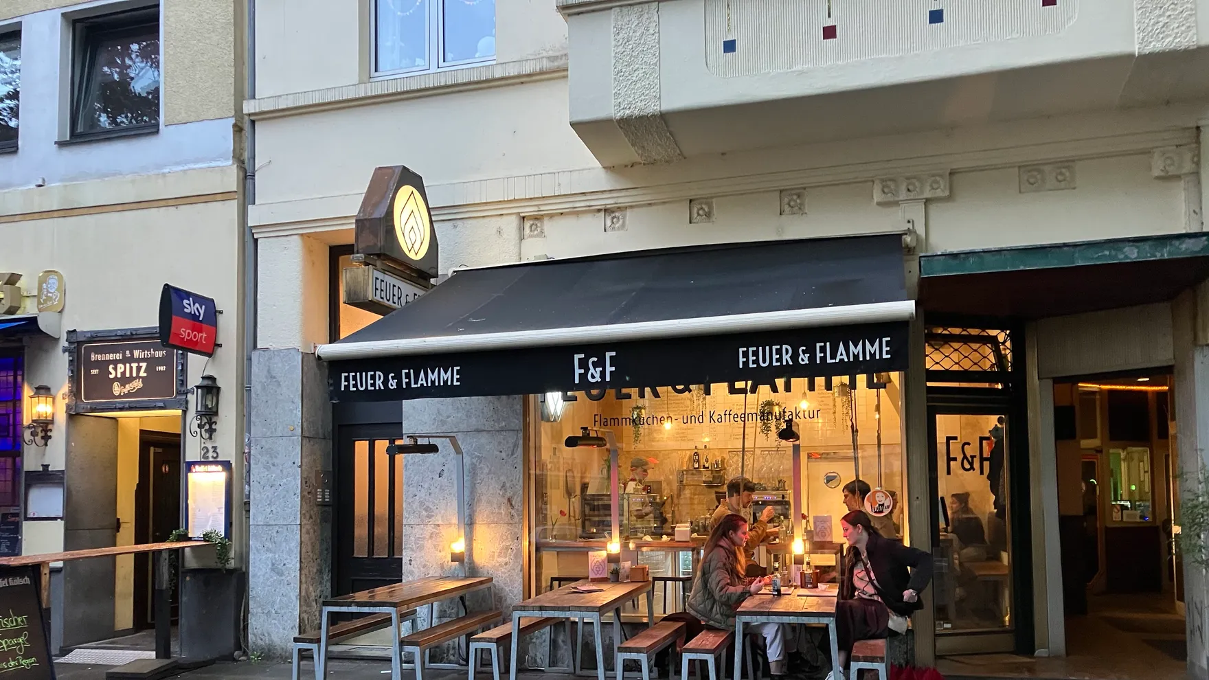 FEUER & FLAMME restaurant in Neusser Str. 25