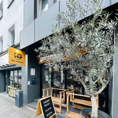 Rich`N Greens restaurant