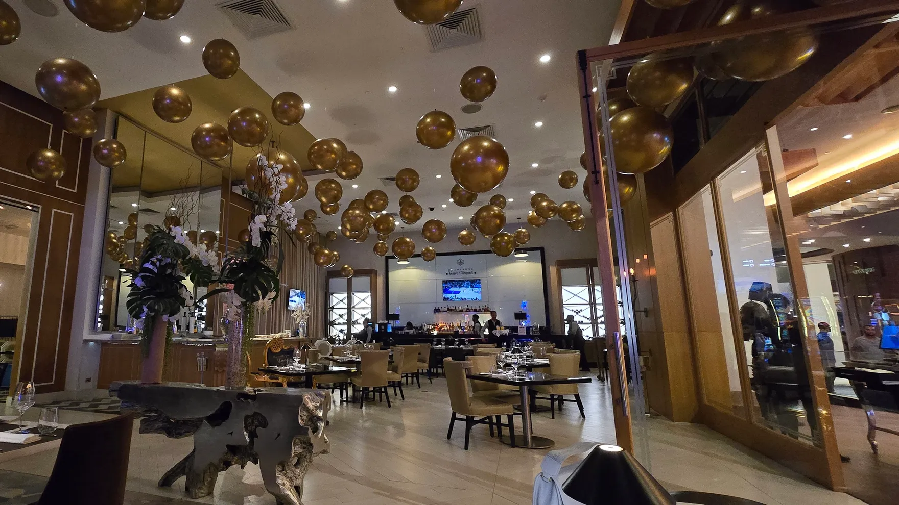 Restaurante Montserrat Manor restaurant in Punta Cana 23000