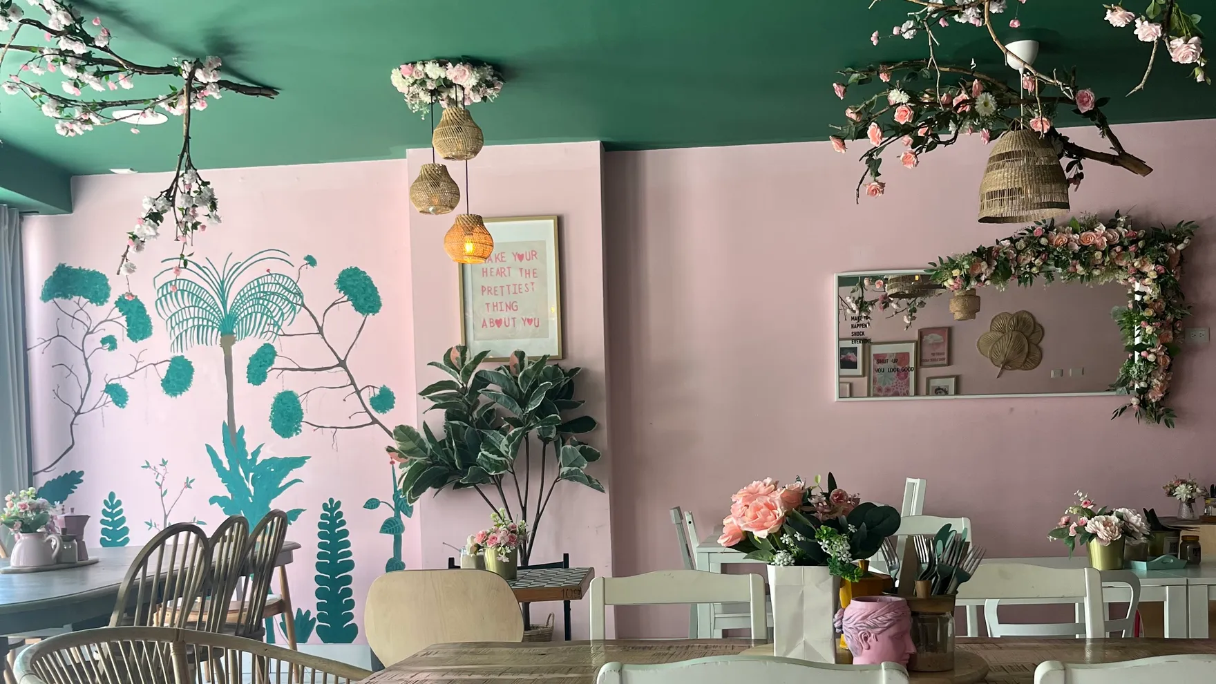 Wowzer Brunch & Restaurant restaurant in Calle Aida Cartagena Portalatin