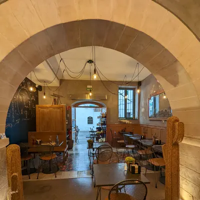 Oli Port restaurant