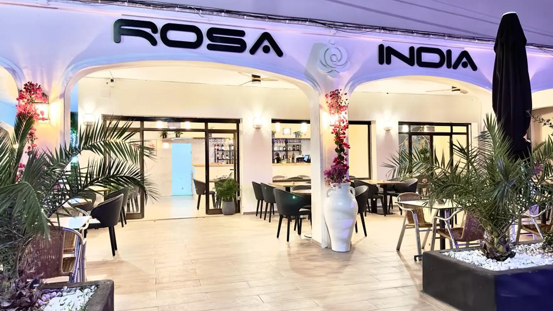 Rosa India restaurant in 07800 Eivissa
