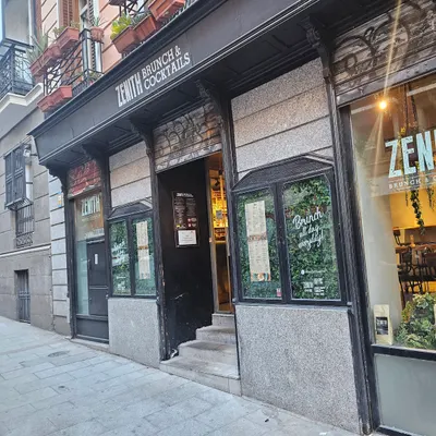 Zenith Brunch & Cocktails restaurant