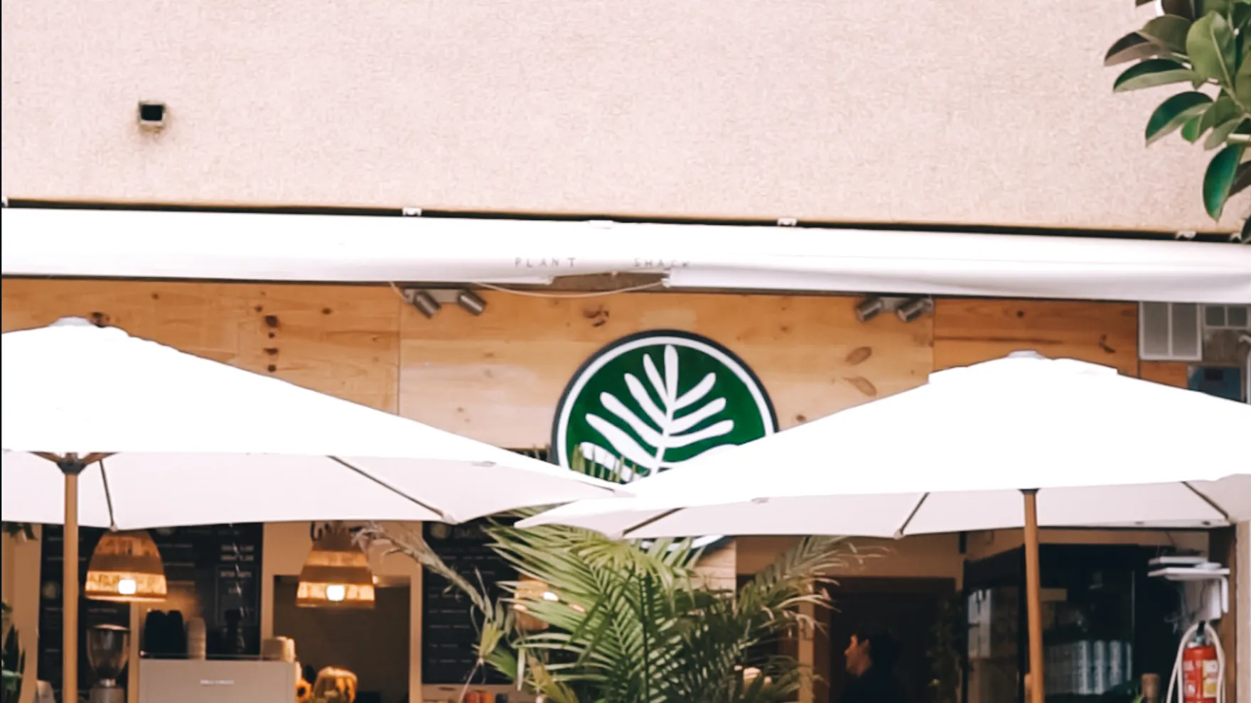 PLANT SHACK Cala Major restaurant in 07015 Palma