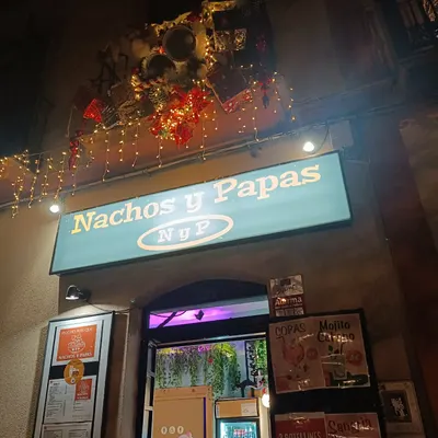 Nachos y Papas restaurant