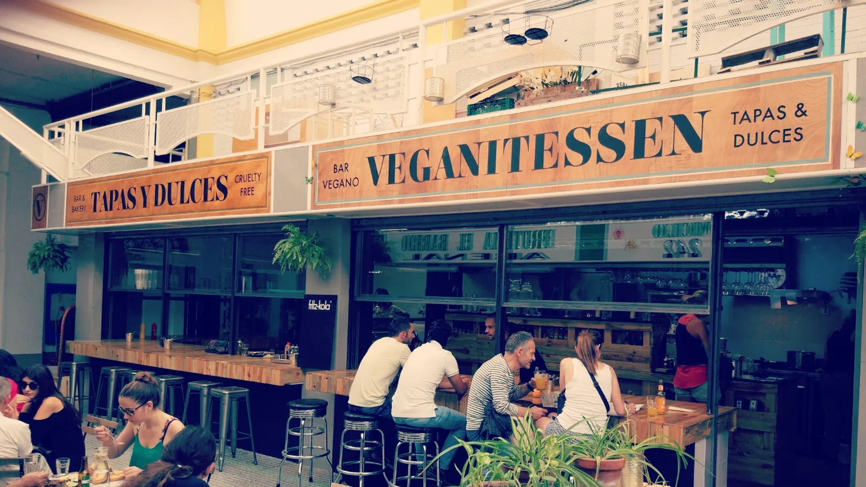 Veganitessen restaurant in Casco Antiguo