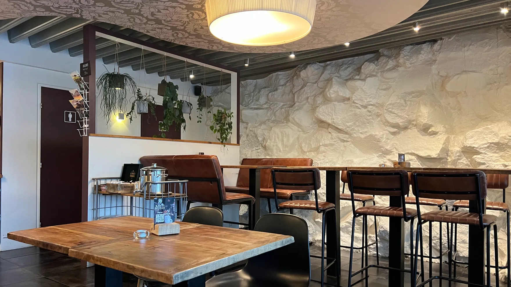 Kaffihúsið restaurant in 17 Undir Bryggjubakka