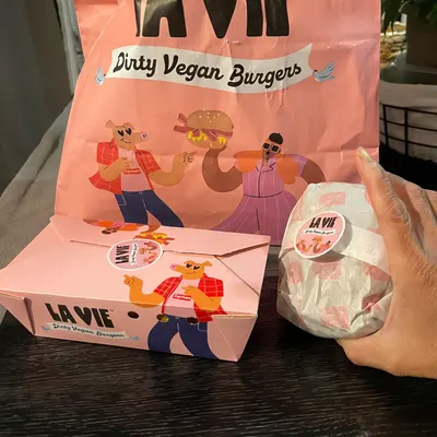 La vie Dirty vegan burger restaurant