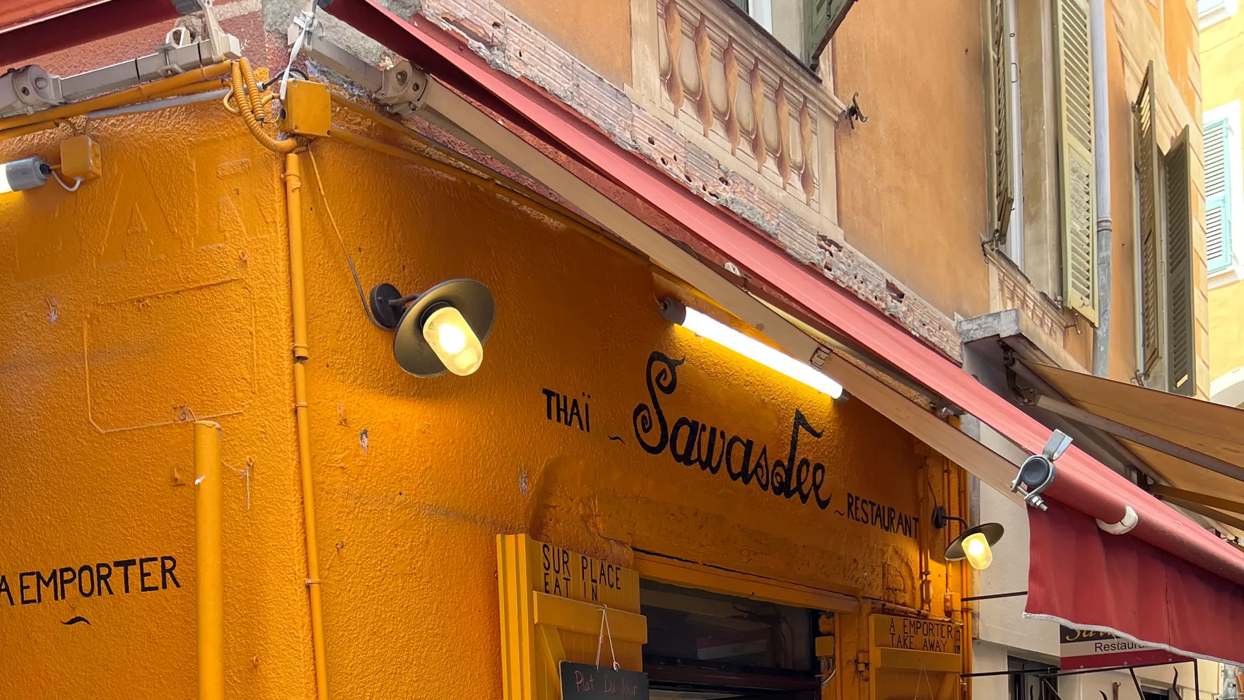 SAWASDEE restaurant in 1 Rue Francis Gallo
