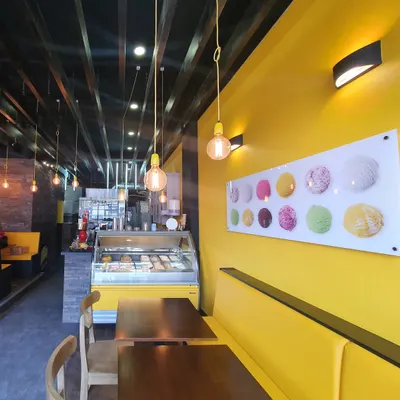 Eli's Pizza (Edgware) restaurant