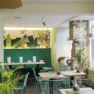 Hula restaurant