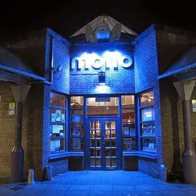 Mono restaurant