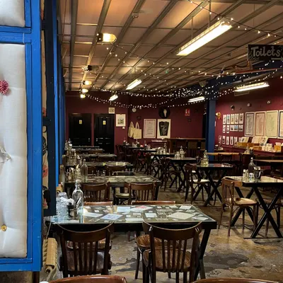 Singl-end Garnethill restaurant