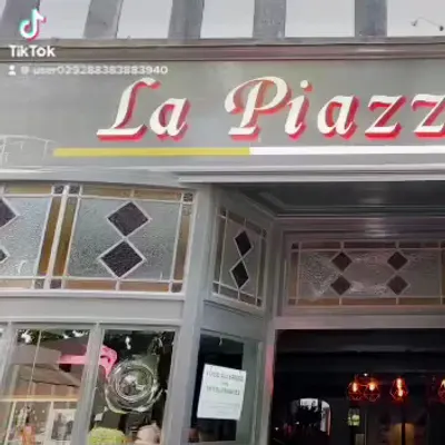 La Piazzetta Horsham restaurant