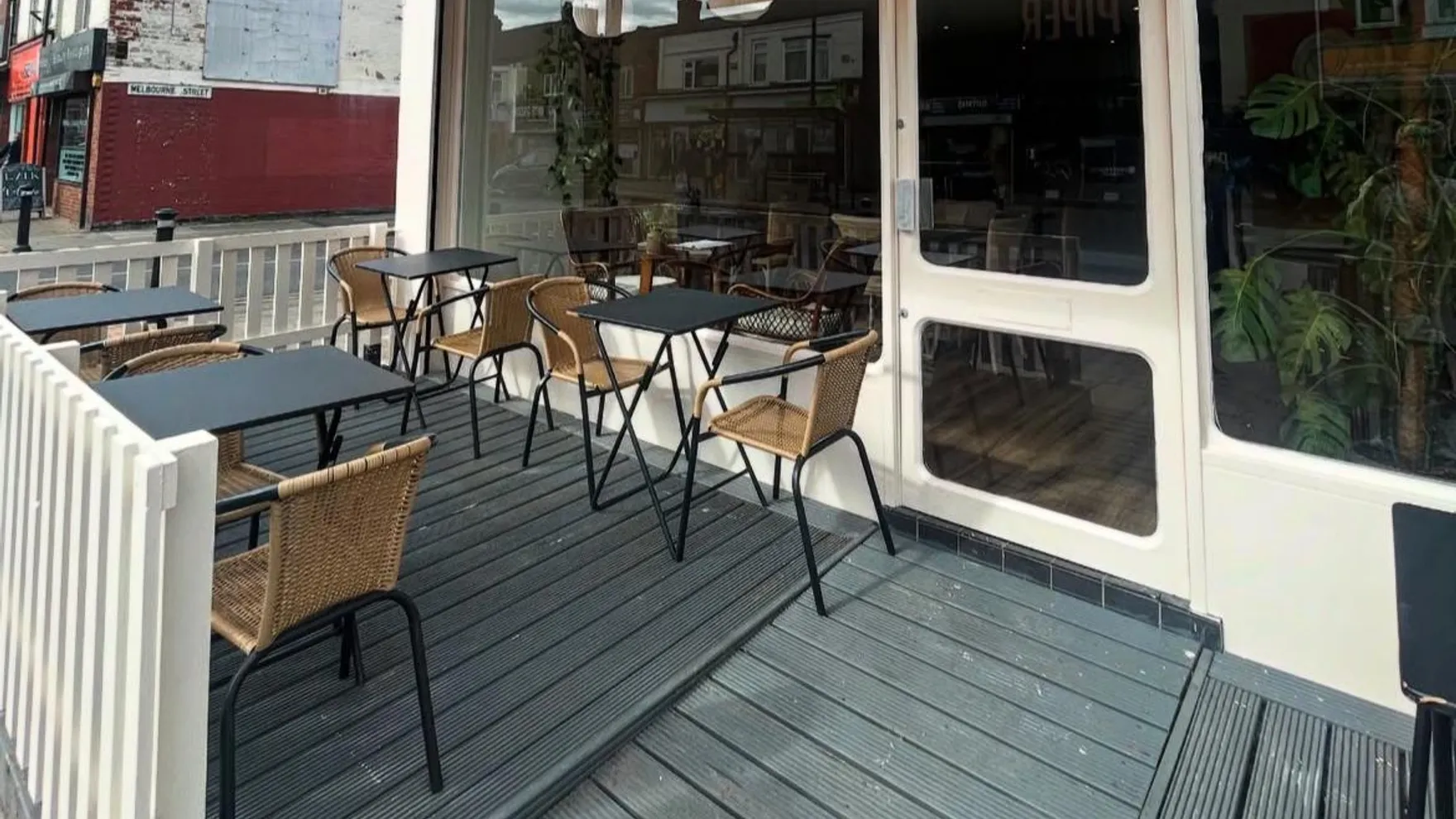 Barleys - Vegan Cafe & Coffee Shop restaurant in 123 Newland Ave
