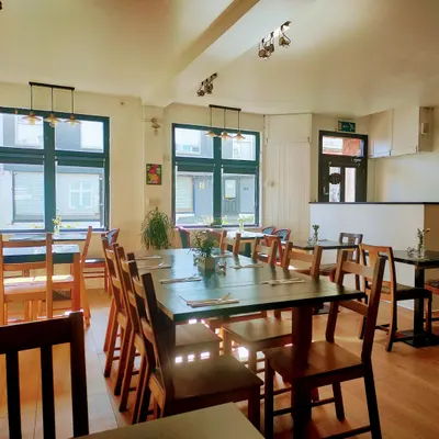 EZPZ Restaurant restaurant