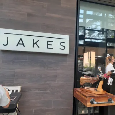 Jakes restaurant