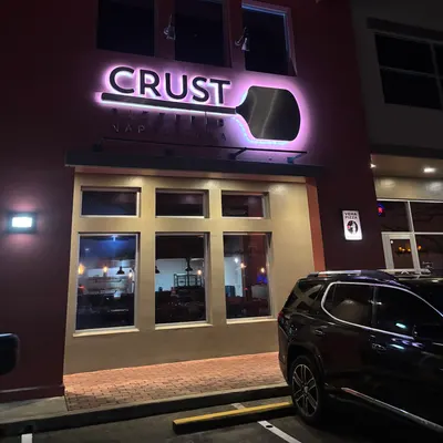 Crust Pizzeria & Osteria restaurant