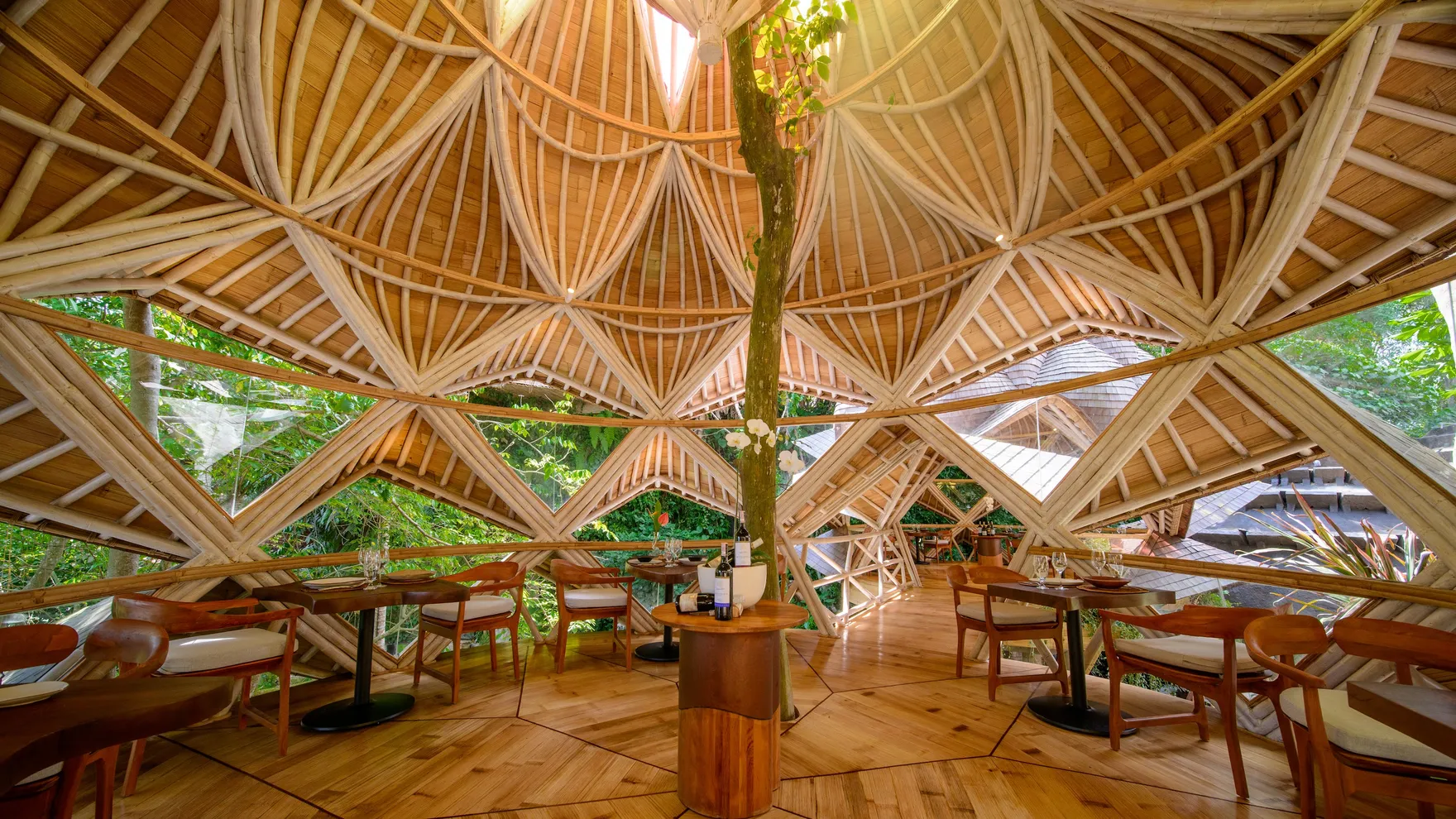 E.A.R.T.H Restaurant & Lounge restaurant in Kabupaten Tabanan