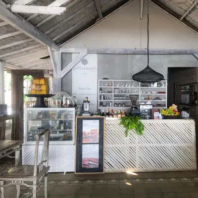 Lemo Beach Cafe by Malaika restaurant