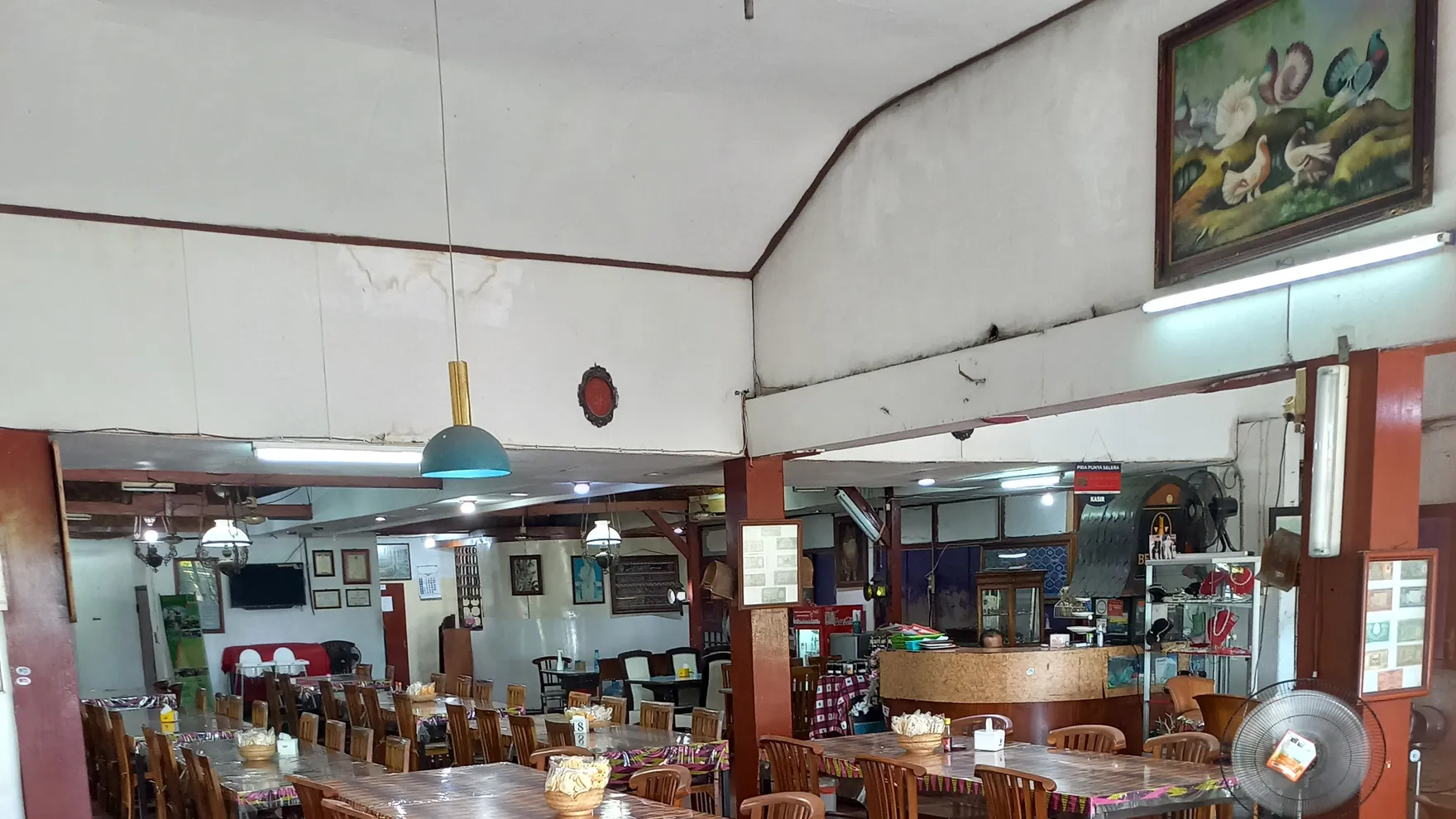 Rumah Makan Taliwang Bersaudara restaurant in Kabupaten Badung