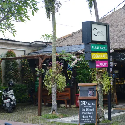 Sayuri Healing Food Cafe & Academy restaurant