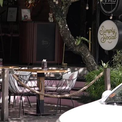 Simply Social restaurant