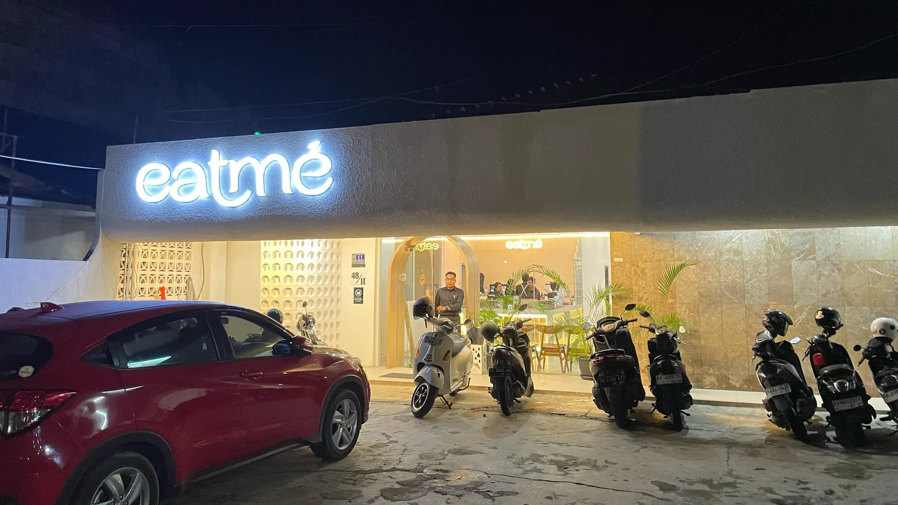 Eatme 2 restaurant in Kota Banjarmasin