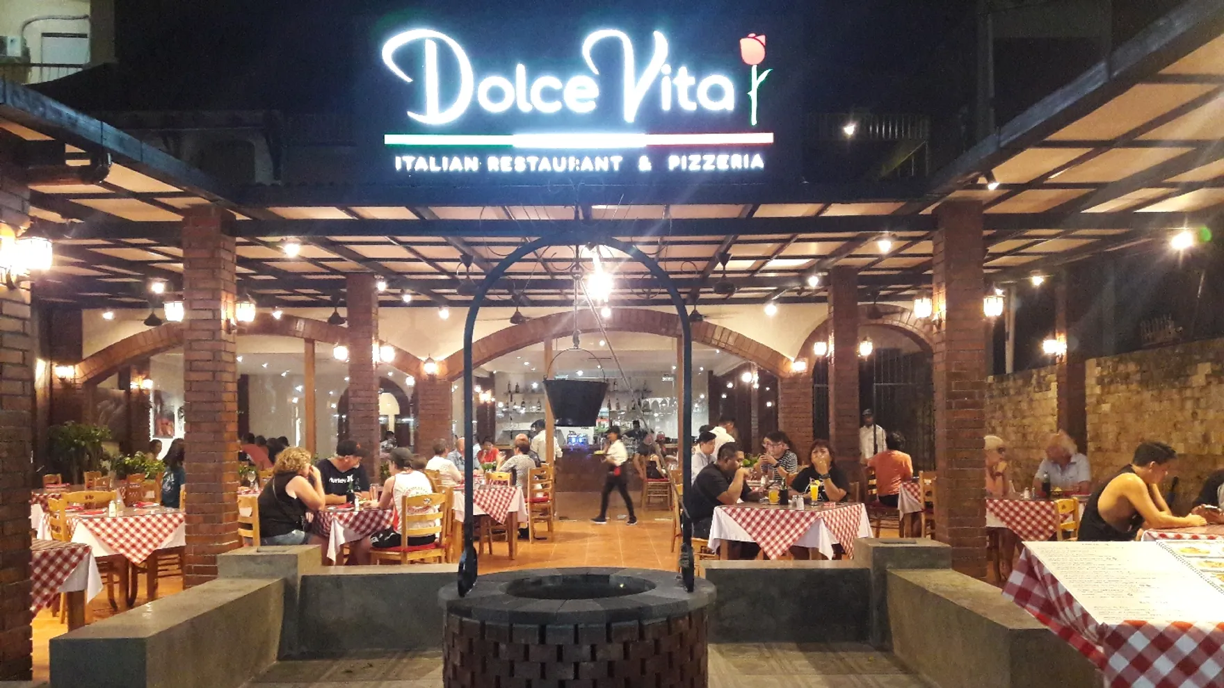 Dolce Vita Bali restaurant in Kabupaten Badung