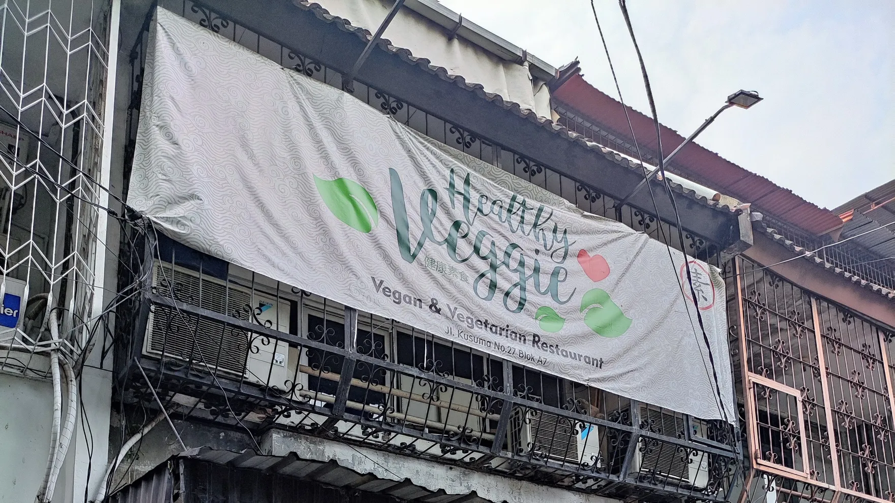 Healthy Veggie restaurant in Kota Jakarta Barat