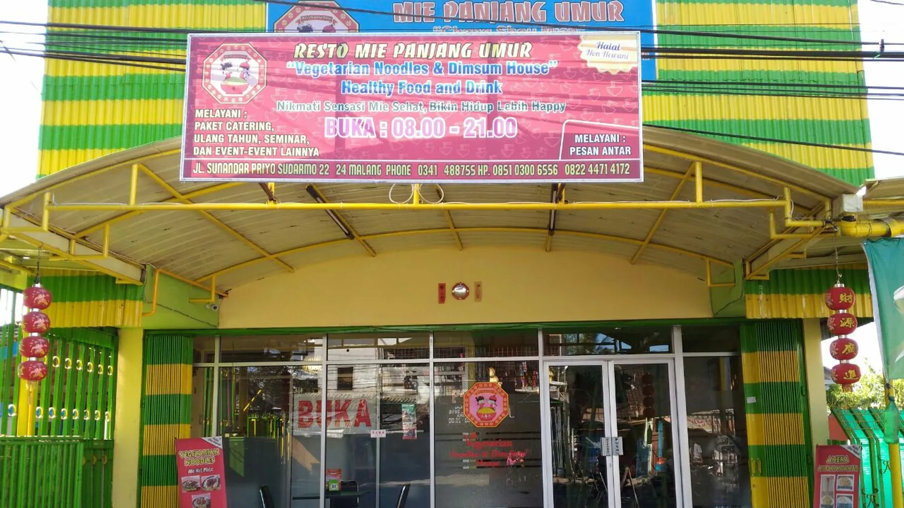 Resto Vegetarian "MIE PANJANG UMUR" Noodles And Dim Sum House restaurant in Kota Malang