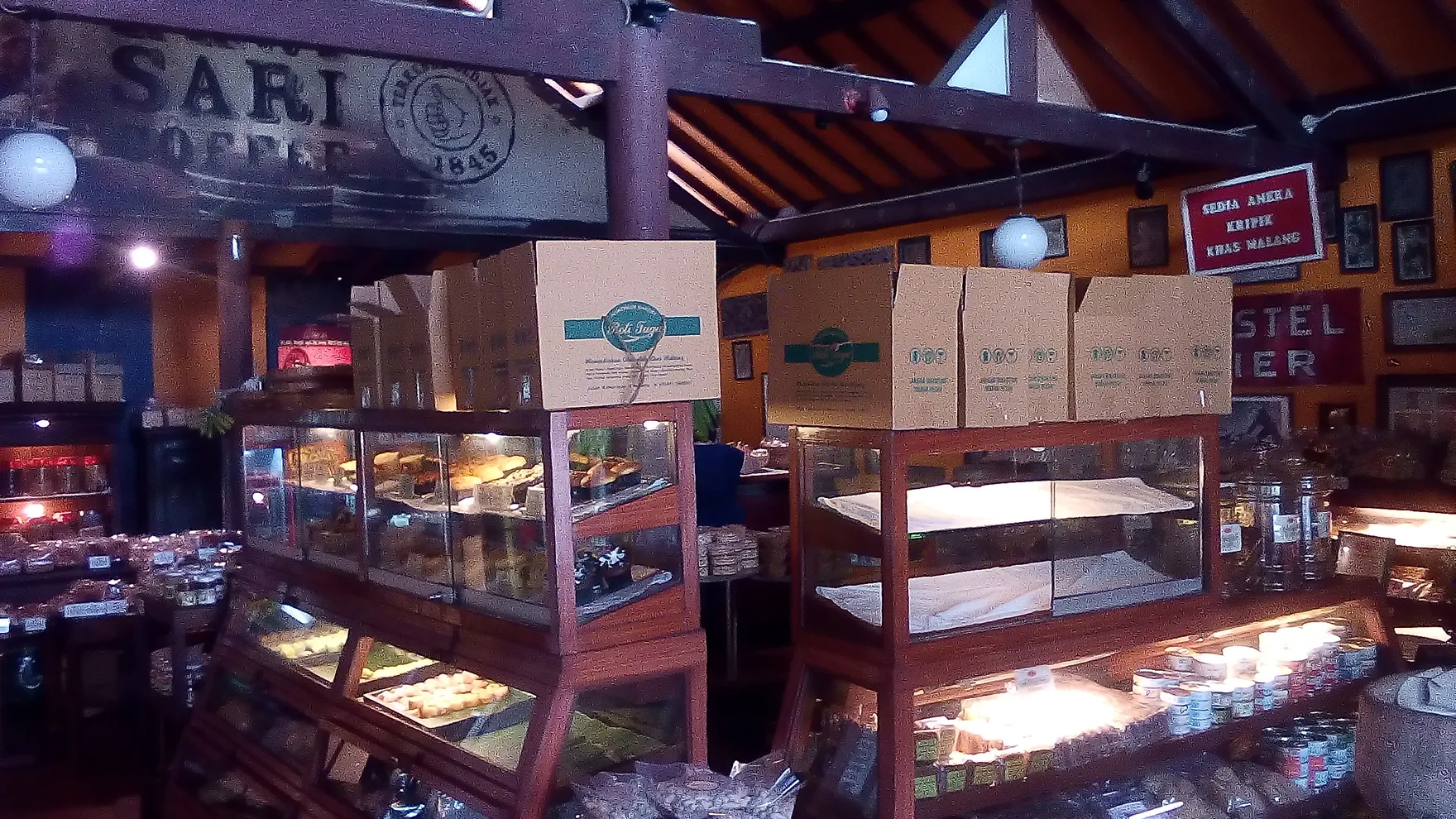 Und Corner restaurant in Kota Malang