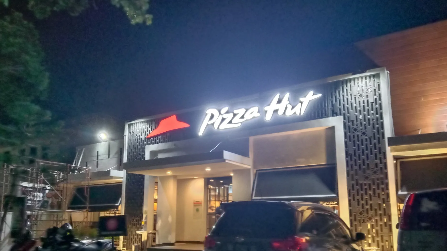 Pizza Hut Ristorante restaurant in Kota Padang