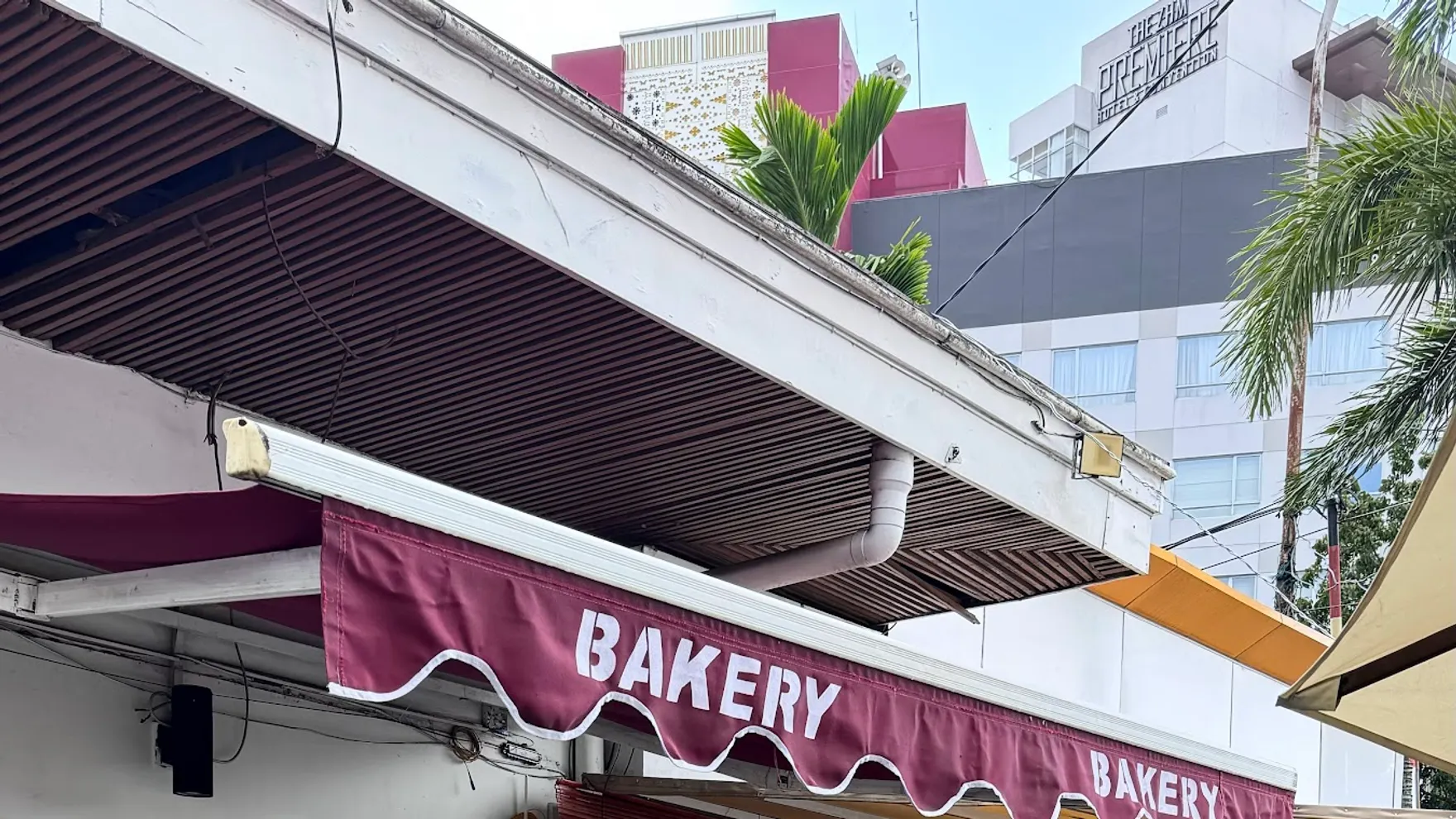 Popo toast and coffee restaurant in Kota Padang
