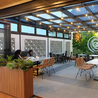 MOEARA Eatery and Hub restaurant