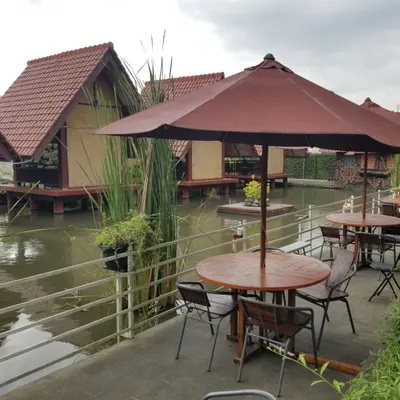 Rumah Makan Saung Ranggon restaurant