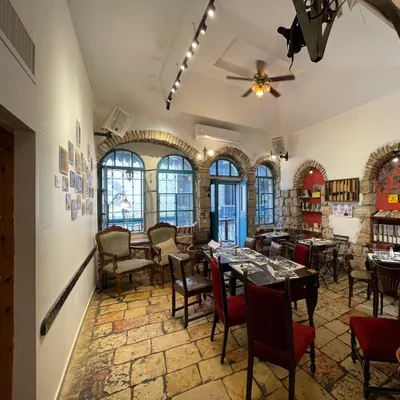 Tmol Shilshom restaurant