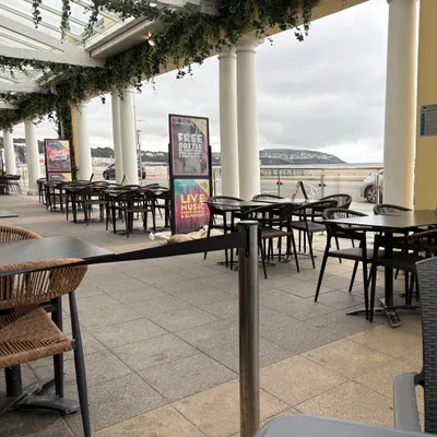 Cafe Villa restaurant