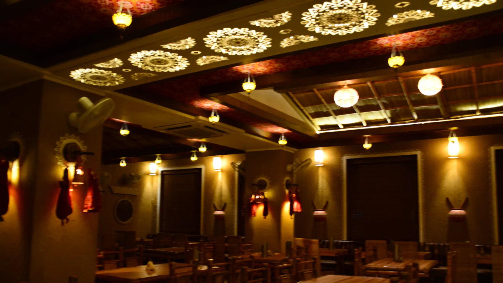 Chokho Jeeman restaurant in Agra