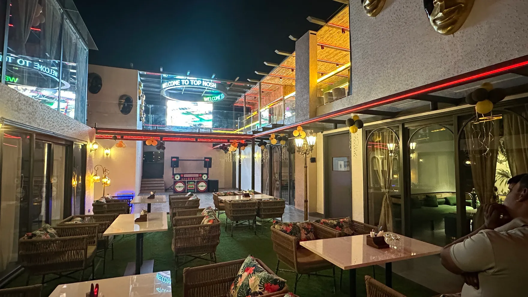 Top Nosh restaurant in Aligarh