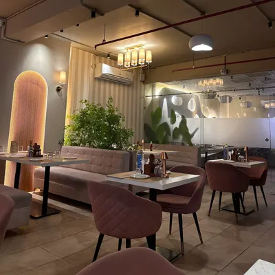 3REE LICIOUS Restaurant restaurant