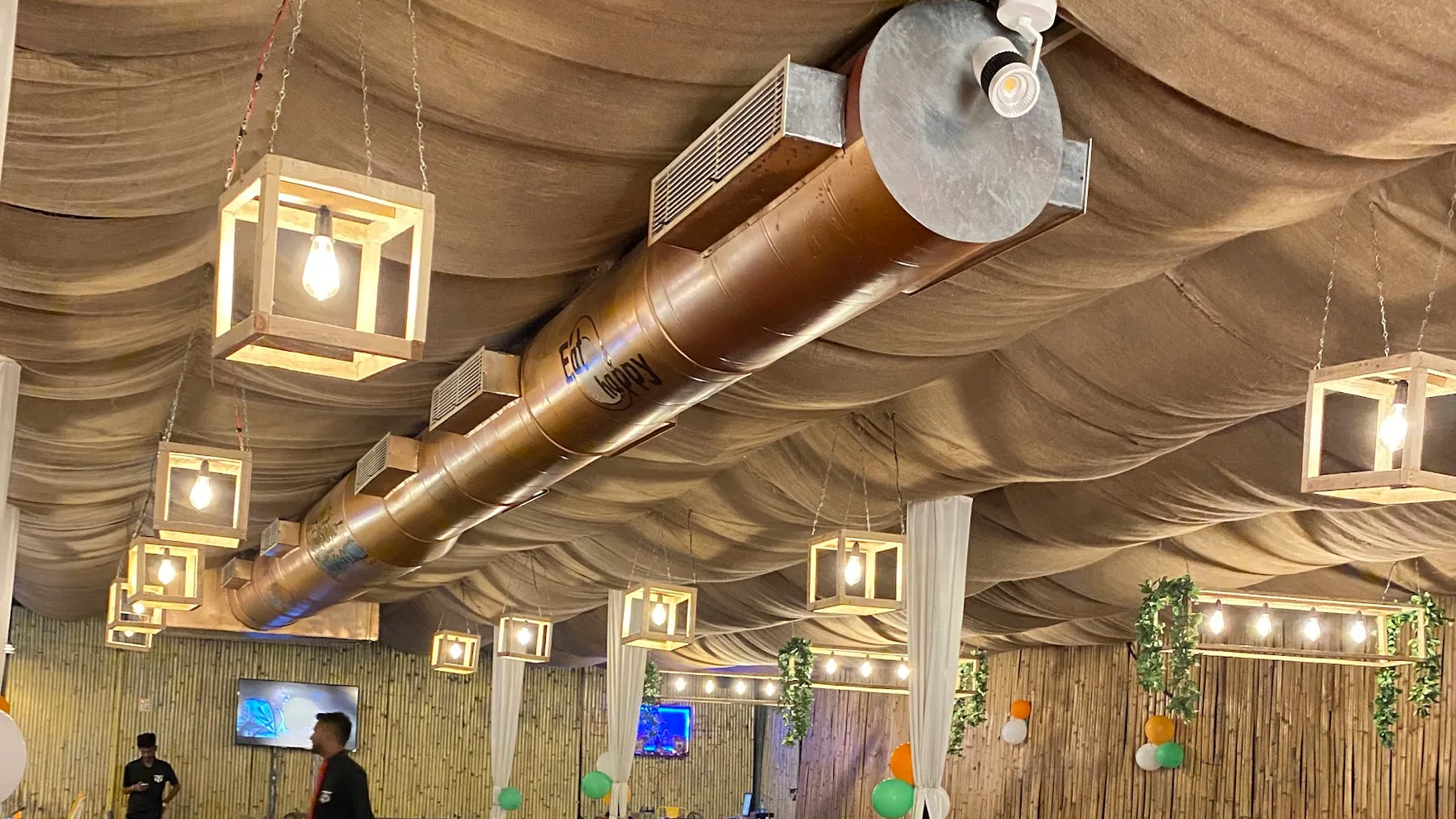 karma the eatery lawn restaurant in Bhayandar West