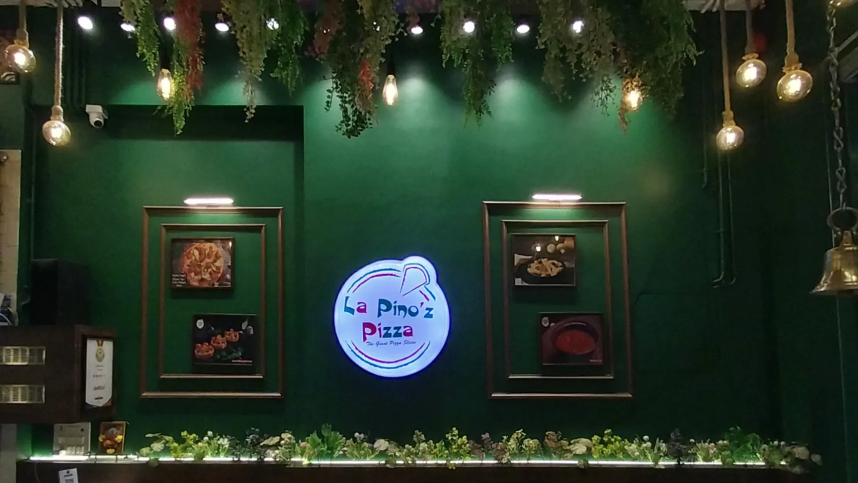 La Pino'z Pizza Bhiwandi restaurant in Bhiwandi