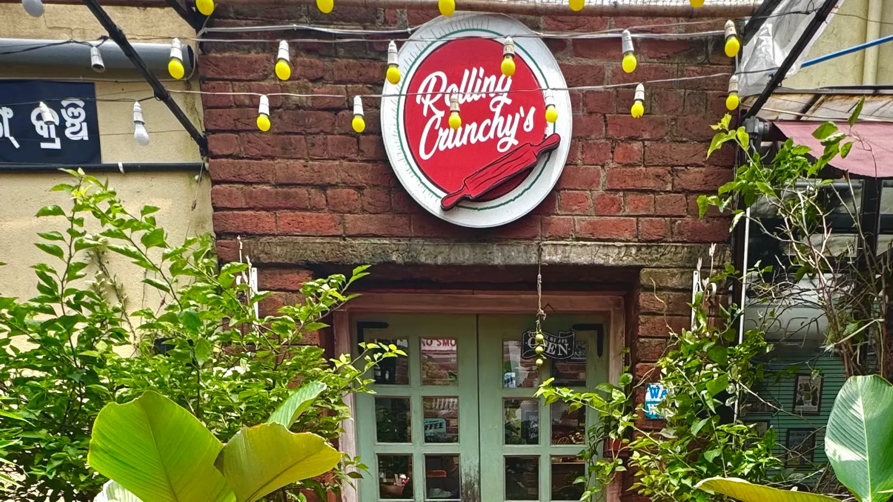Rolling Crunchy's Cafe & Restaurant restaurant in Bhubaneswar