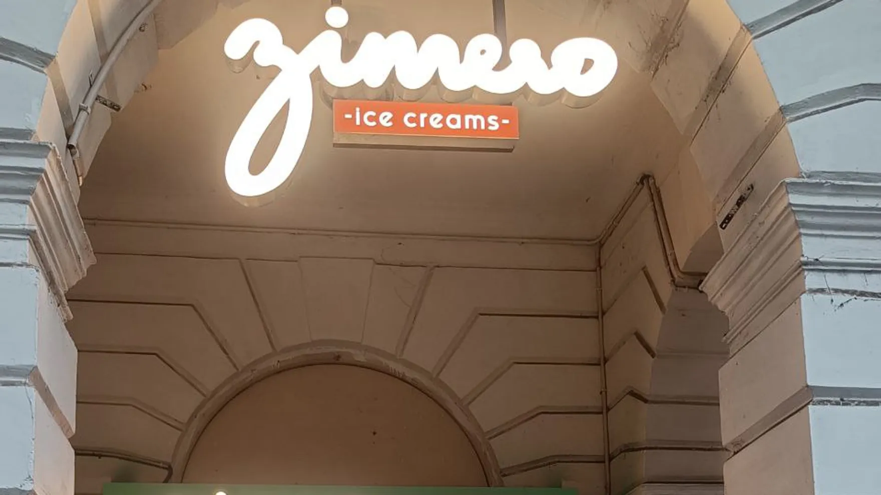 Zimero restaurant in New Delhi