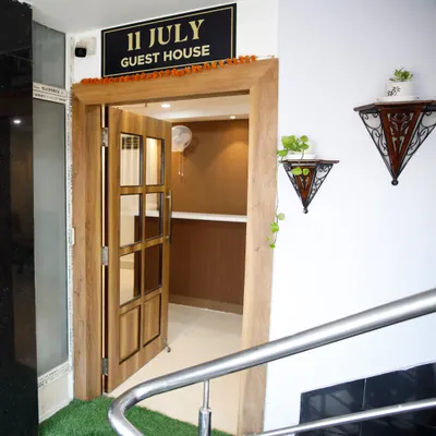 11 July Kitchen Bar & Banquet restaurant