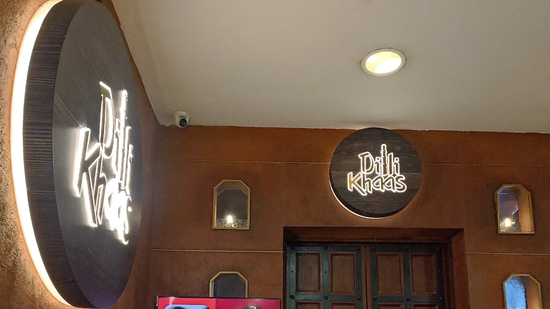 Dilli Khaas restaurant in Howrah