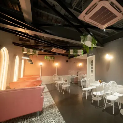 Pink Salt Cafe restaurant